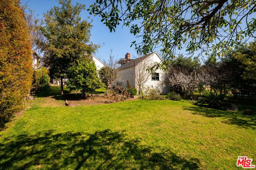 2418 4th Street Santa Monica, CA 90405