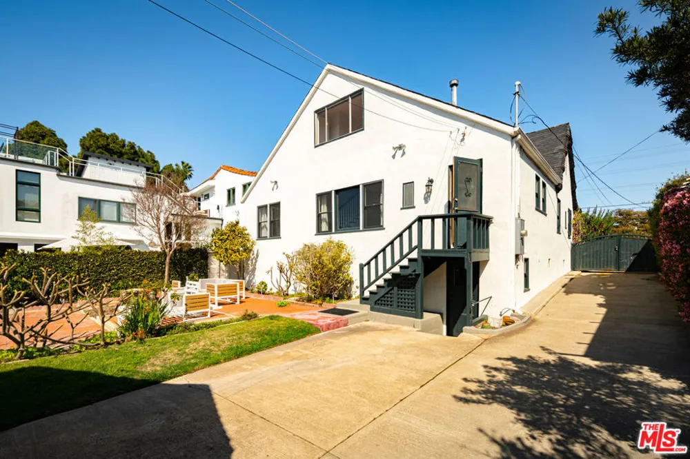 2418 4th Street Santa Monica, CA 90405