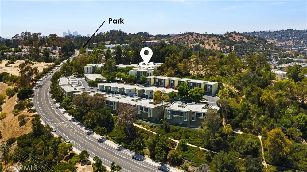 805 Temple Terrace #301 Los Angeles, CA 90042