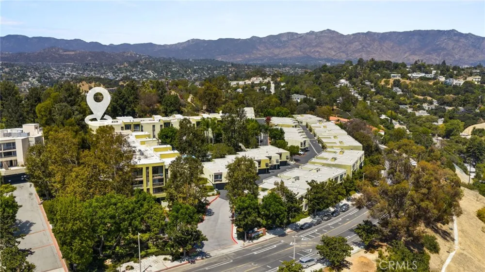 805 Temple Terrace #301 Los Angeles, CA 90042