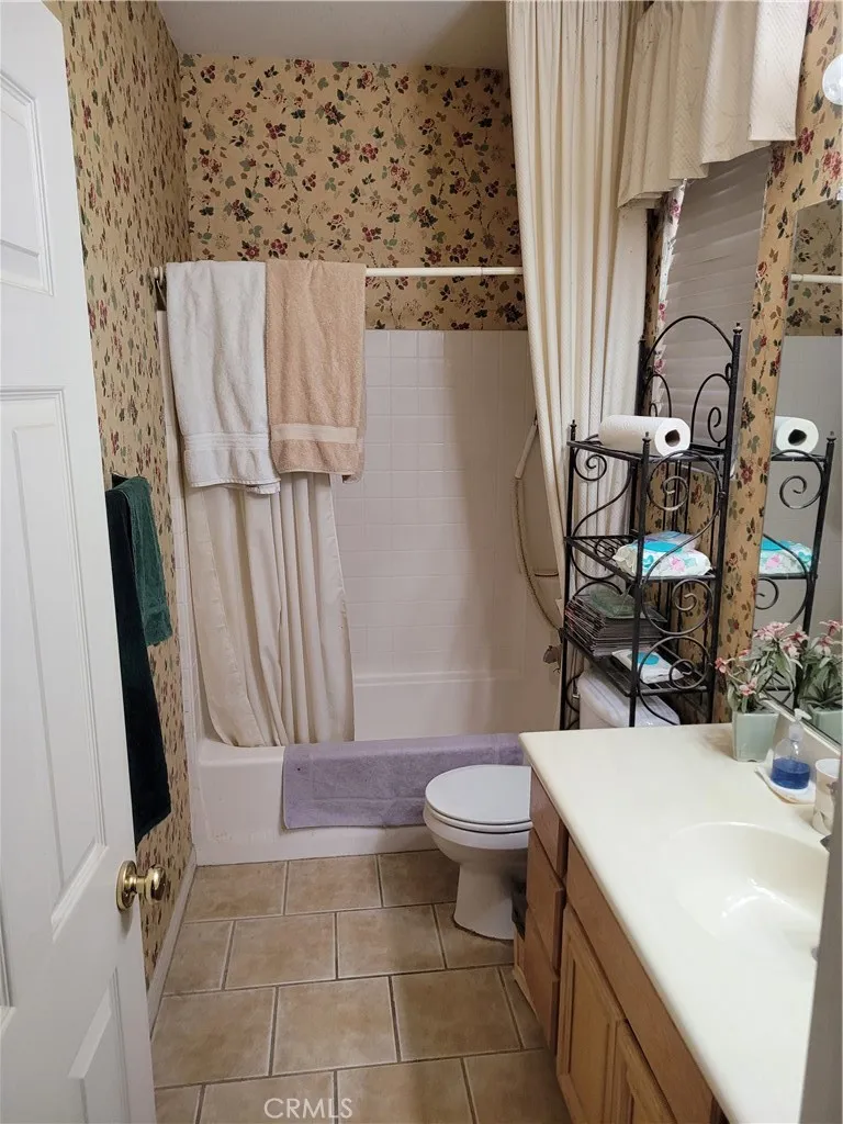 26585 Amherst Court Loma Linda, CA 92354