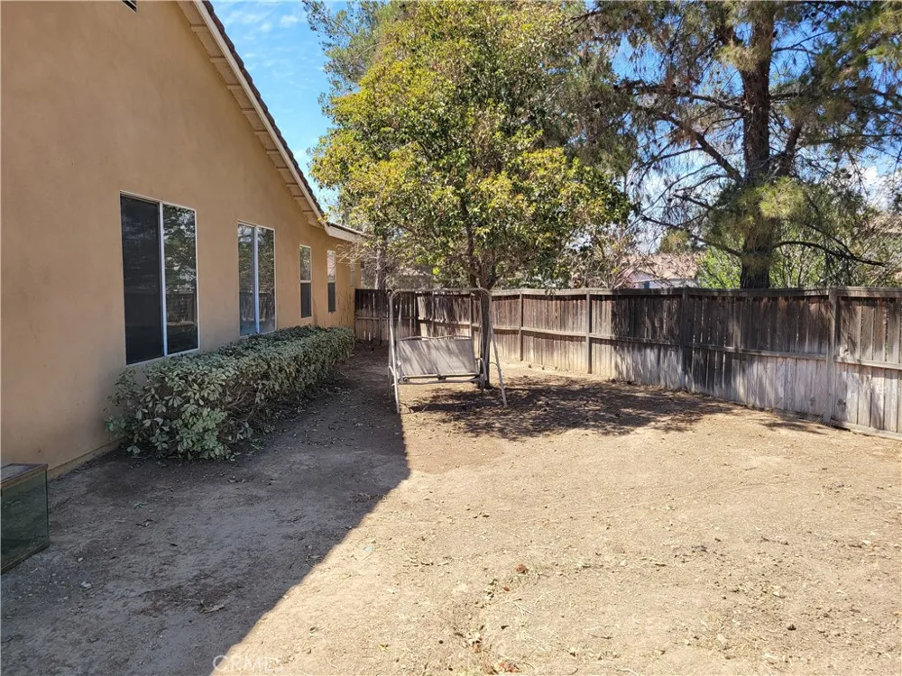 26585 Amherst Court Loma Linda, CA 92354