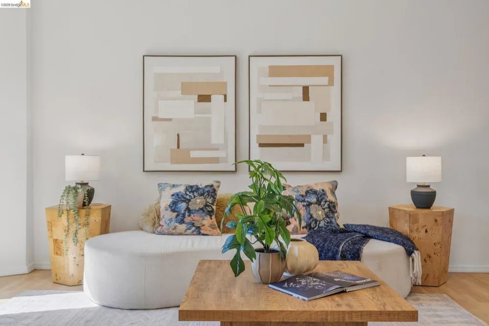 385 Jayne Ave #301 Oakland, CA 94610