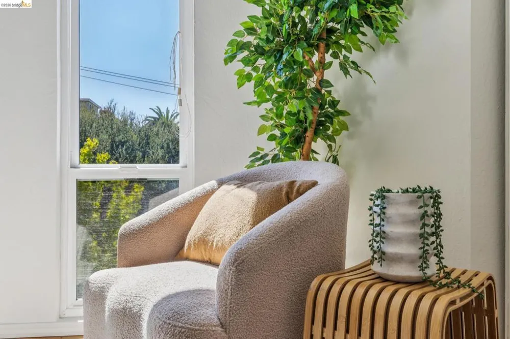 385 Jayne Ave #301 Oakland, CA 94610