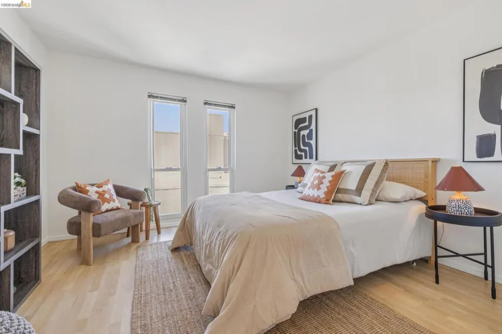 385 Jayne Ave #301 Oakland, CA 94610