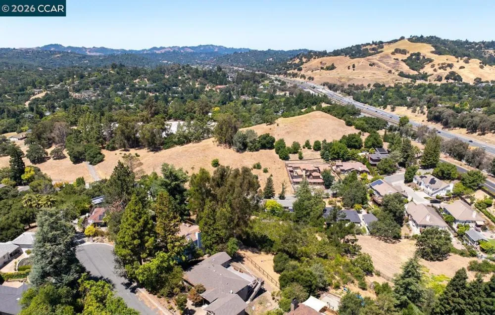 16 Ruth Court Lafayette, CA 94549