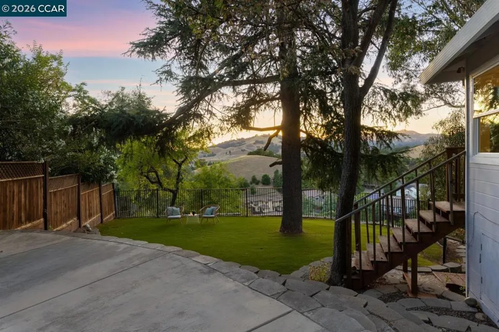 16 Ruth Court Lafayette, CA 94549