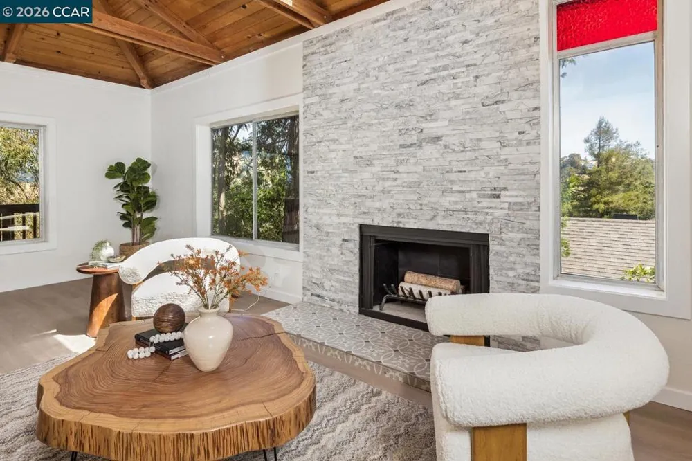 16 Ruth Court Lafayette, CA 94549