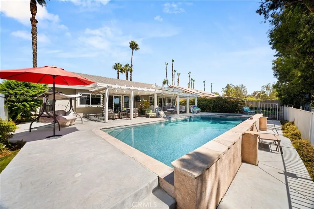 7266 Linares Ave Jurupa Valley, CA 92509