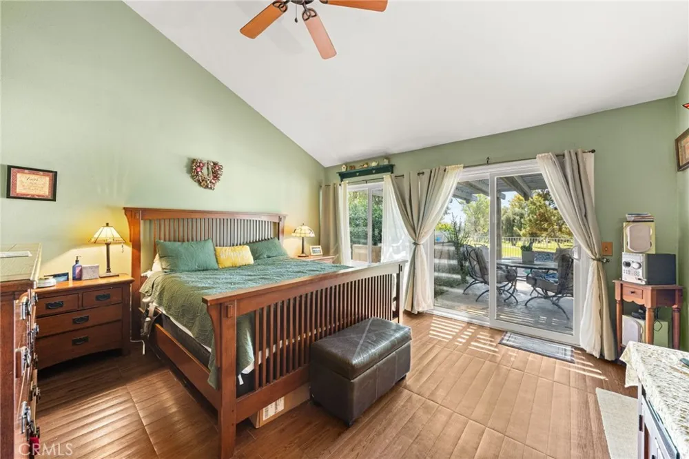 7266 Linares Ave Jurupa Valley, CA 92509