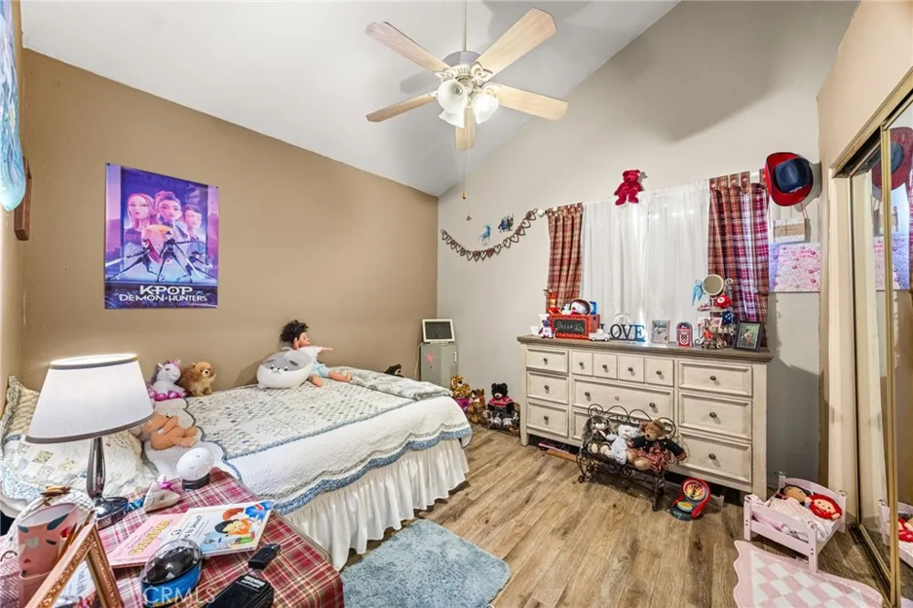 7266 Linares Ave Jurupa Valley, CA 92509