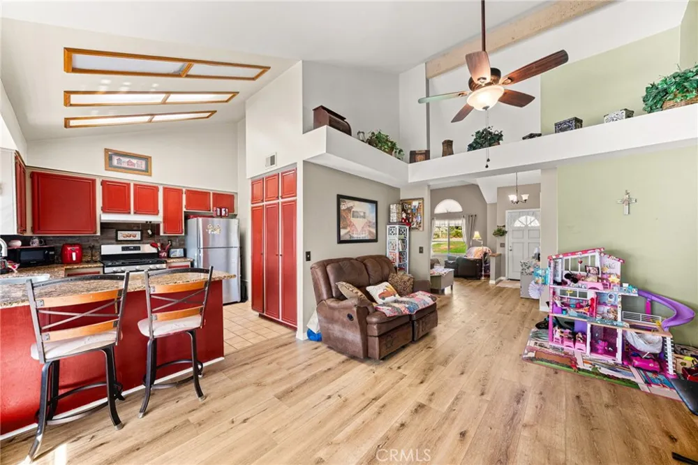 7266 Linares Ave Jurupa Valley, CA 92509