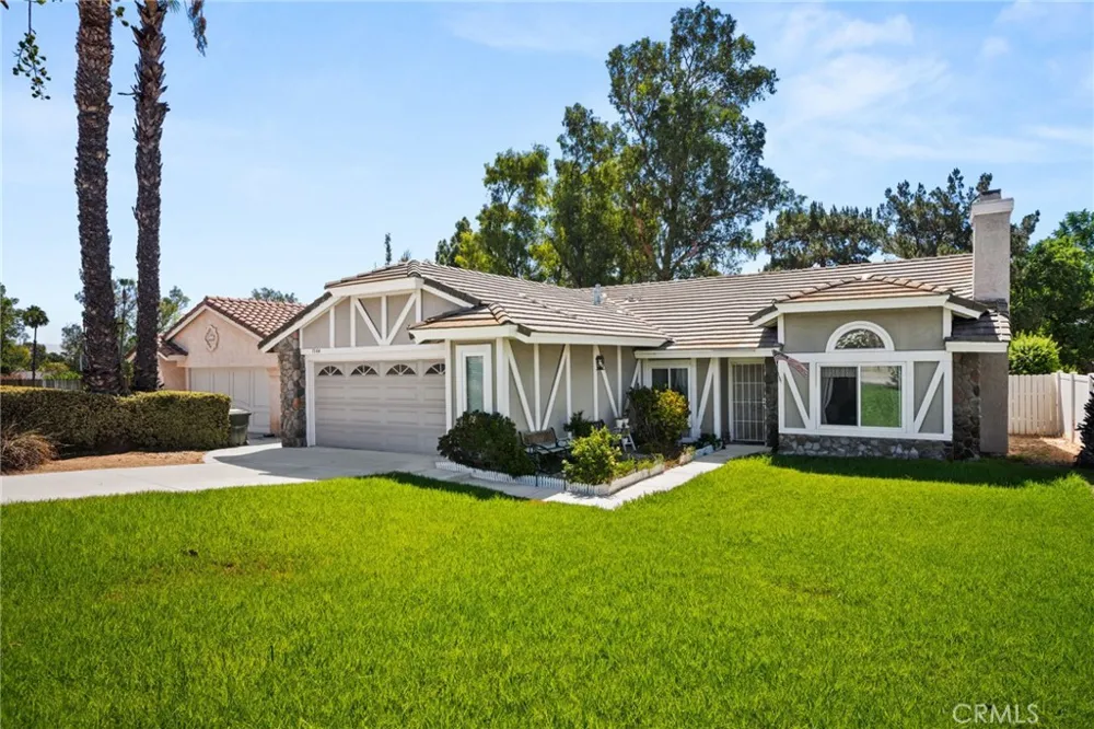 7266 Linares Ave Jurupa Valley, CA 92509