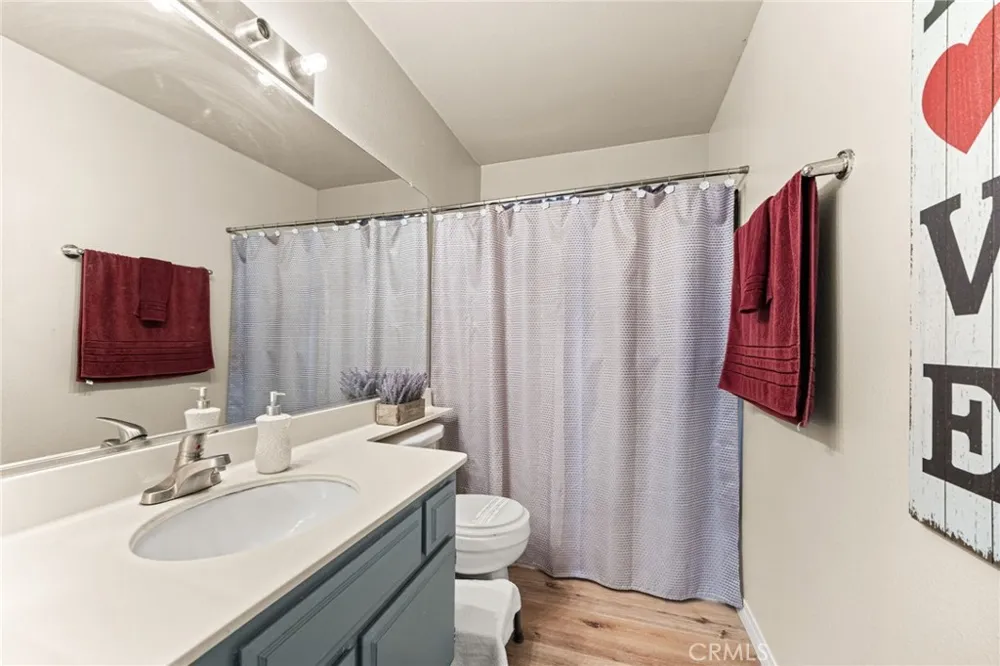 7266 Linares Ave Jurupa Valley, CA 92509