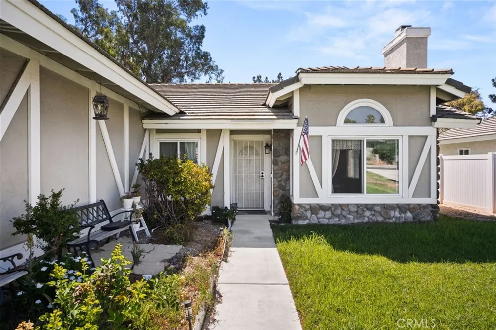 7266 Linares Ave Jurupa Valley, CA 92509