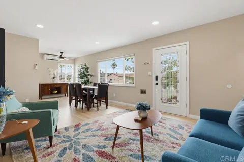 4790 Solola Ave