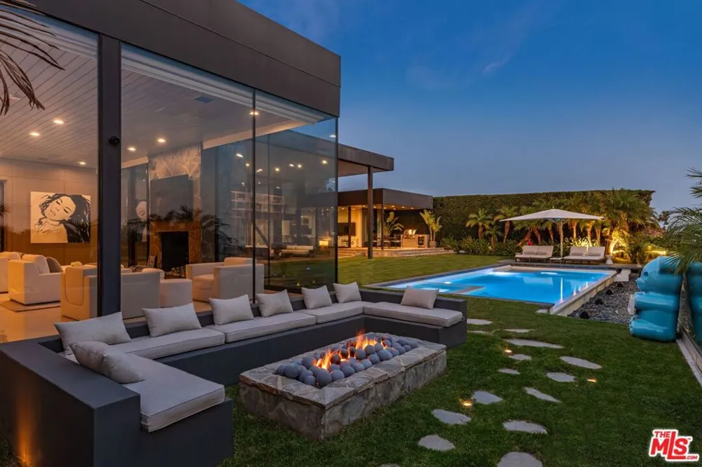 630 Clinton Place Beverly Hills, CA 90210