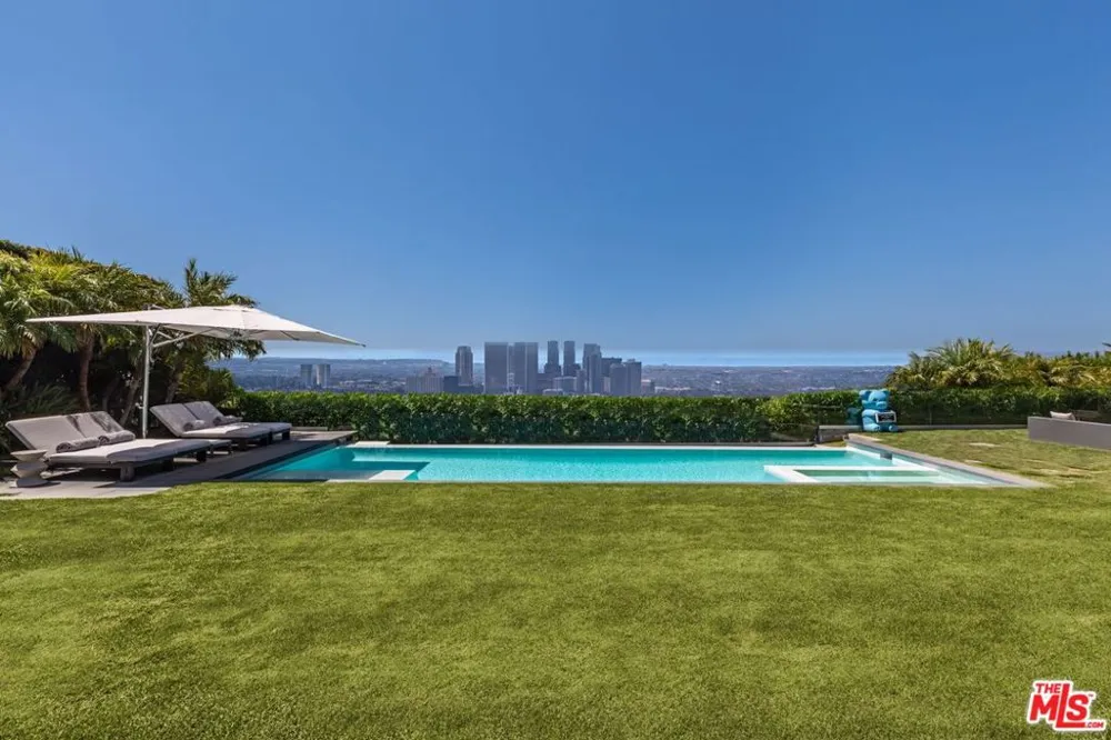 630 Clinton Place Beverly Hills, CA 90210