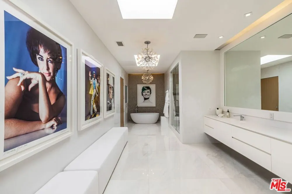 630 Clinton Place Beverly Hills, CA 90210