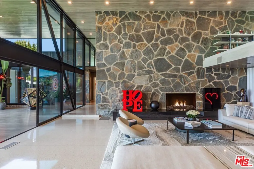 630 Clinton Place Beverly Hills, CA 90210