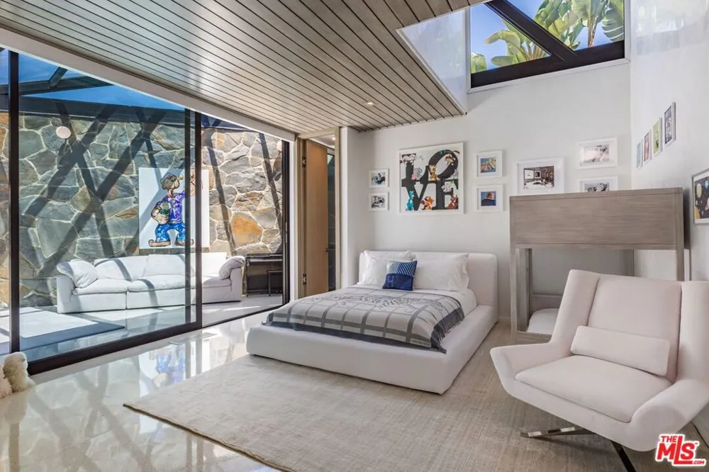 630 Clinton Place Beverly Hills, CA 90210