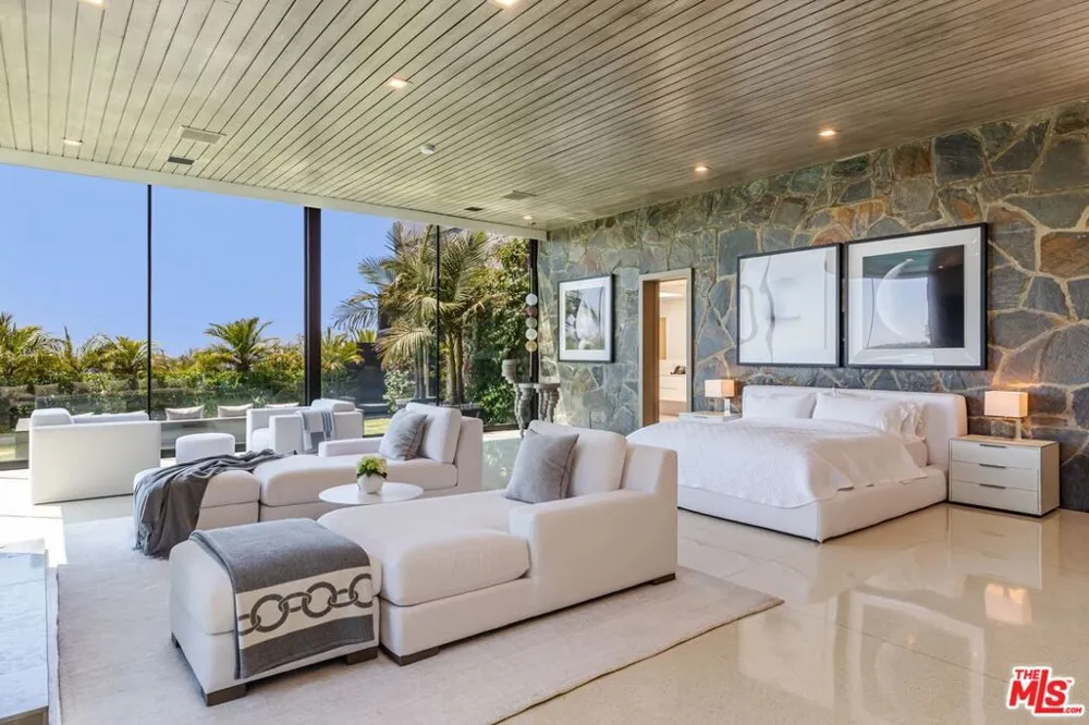 630 Clinton Place Beverly Hills, CA 90210