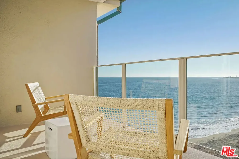 22548 Pacific Coast Highway #408 Malibu, CA 90265