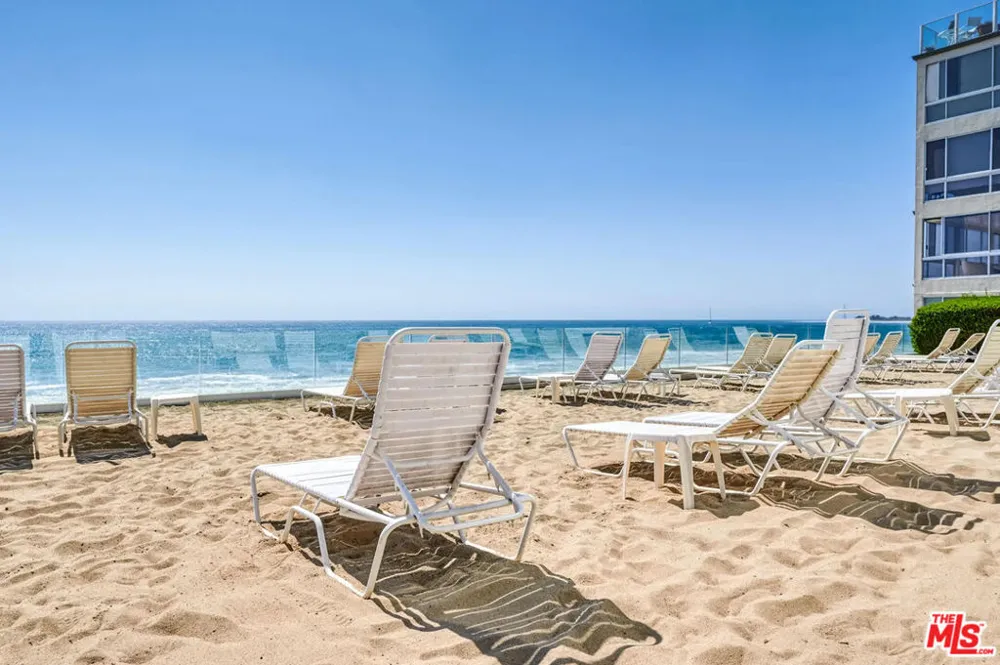 22548 Pacific Coast Highway #408 Malibu, CA 90265