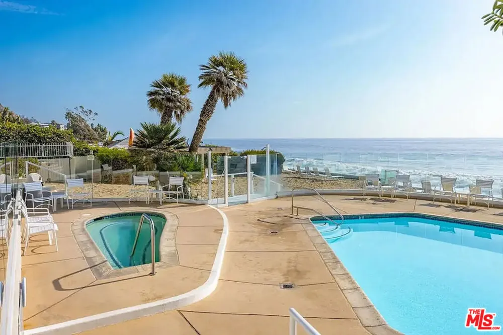 22548 Pacific Coast Highway #408 Malibu, CA 90265