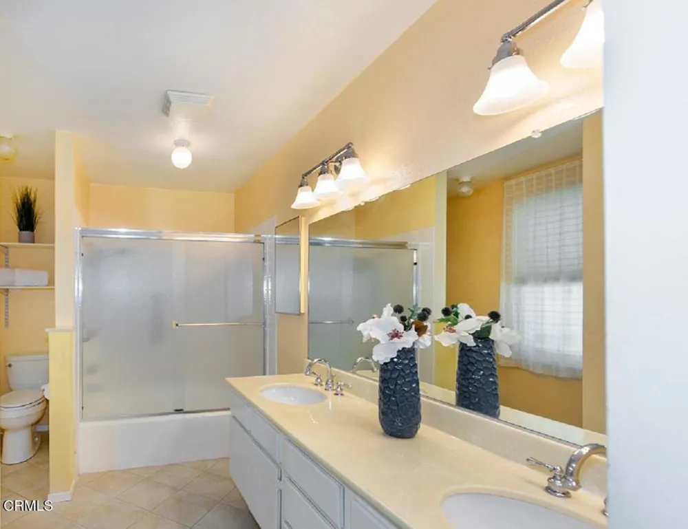 8645 Twin Rivers Drive Ventura, CA 93004