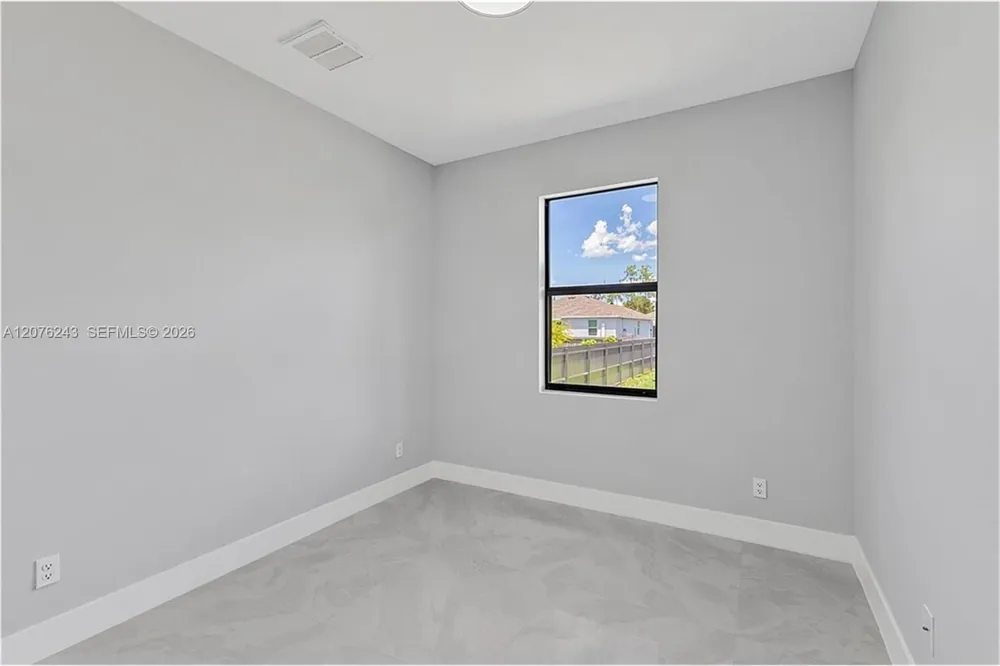 3006 39th ST SW Lehigh Acres, FL 33976