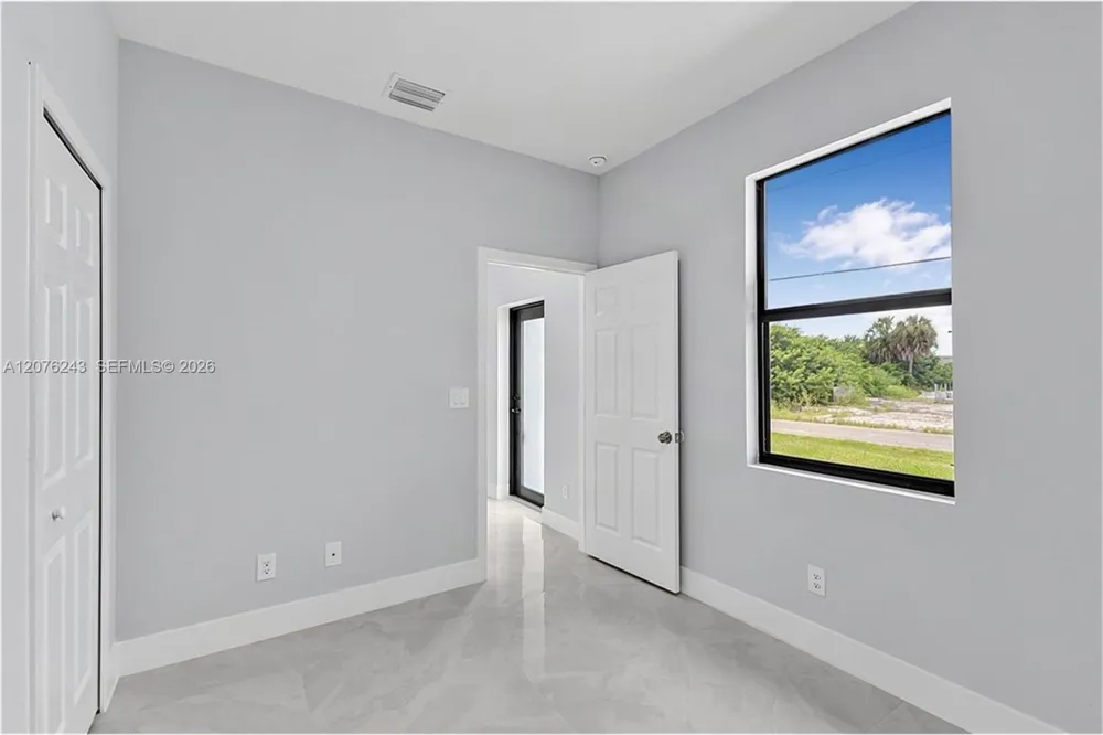 3006 39th ST SW Lehigh Acres, FL 33976