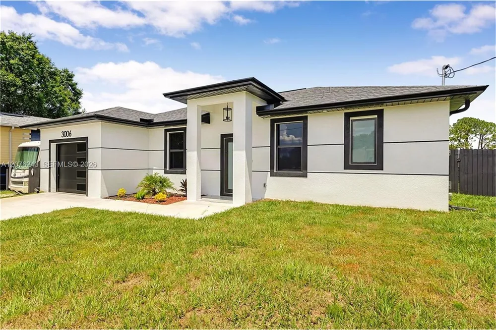 3006 39th ST SW Lehigh Acres, FL 33976