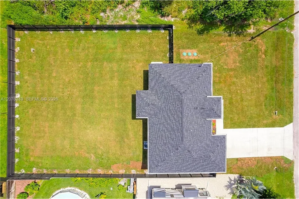 3006 39th ST SW Lehigh Acres, FL 33976