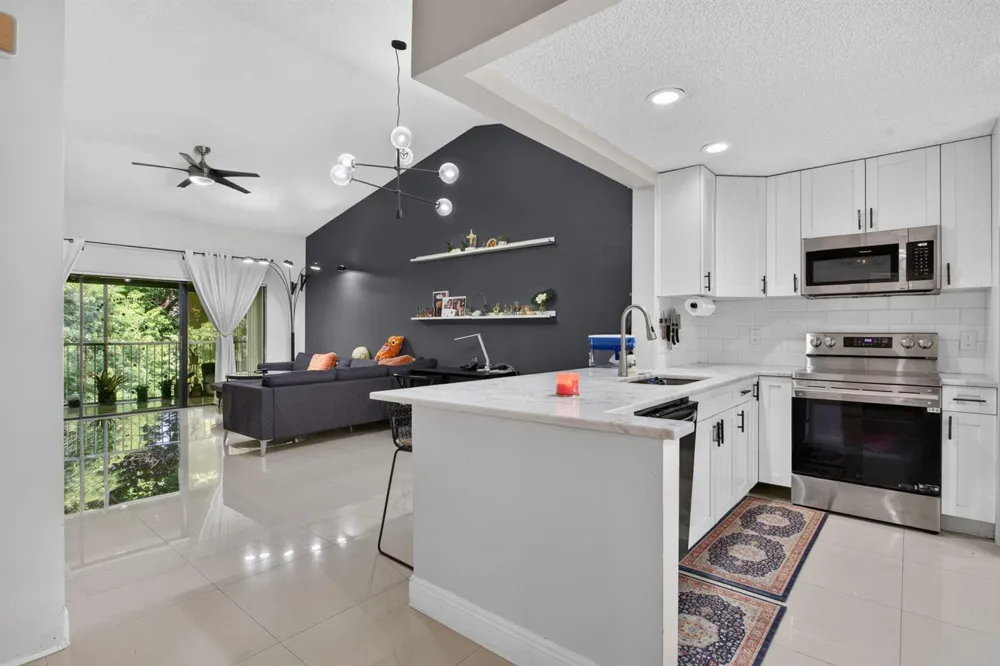 4111 NW 22ND STREET #250E Coconut Creek, FL 33066