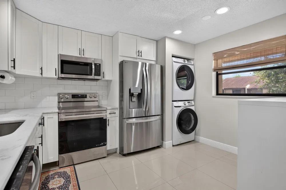 4111 NW 22ND STREET #250E Coconut Creek, FL 33066