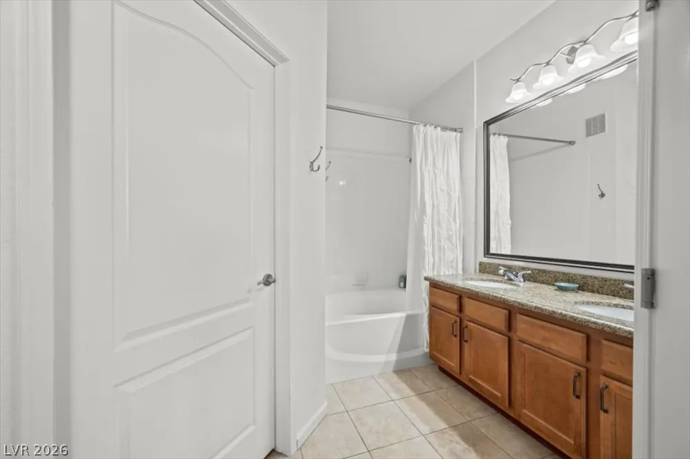 1617 Queen Victoria Street #102 Las Vegas, NV 89144