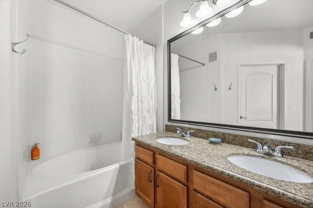1617 Queen Victoria Street #102 Las Vegas, NV 89144