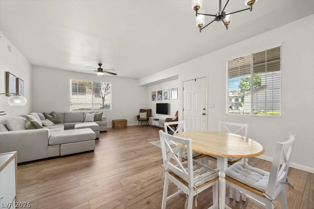 1617 Queen Victoria Street #102 Las Vegas, NV 89144