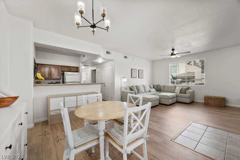 1617 Queen Victoria Street #102 Las Vegas, NV 89144