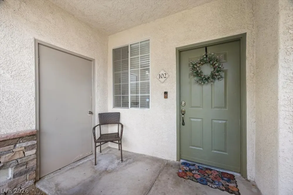 1617 Queen Victoria Street #102 Las Vegas, NV 89144