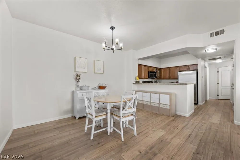 1617 Queen Victoria Street #102 Las Vegas, NV 89144