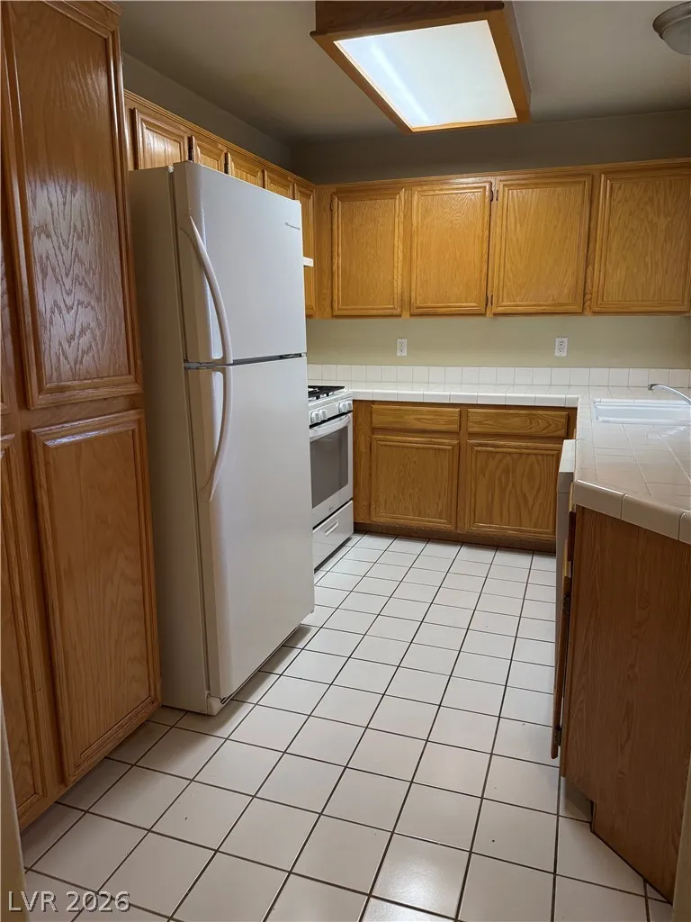 3125 Buffalo Drive #1135 Las Vegas, NV 89128