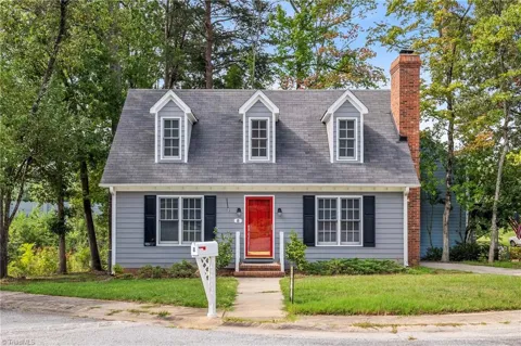8 Barrett Place