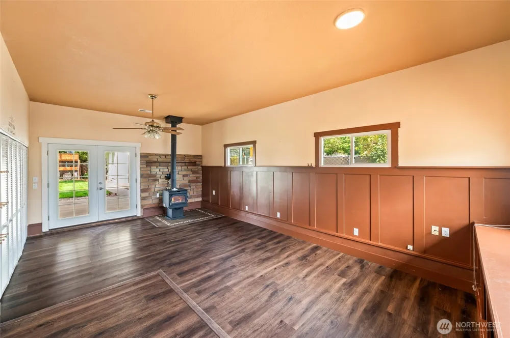 225 SE 1st Street East Wenatchee, WA 98802
