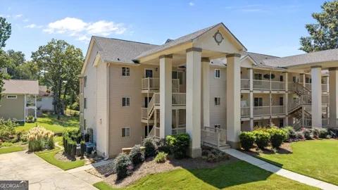 706 Berry CT