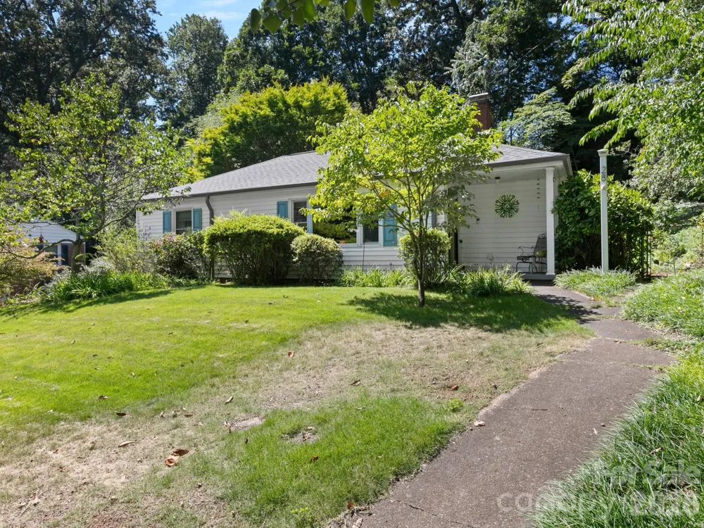 28 Arthur Road Asheville, NC 28806
