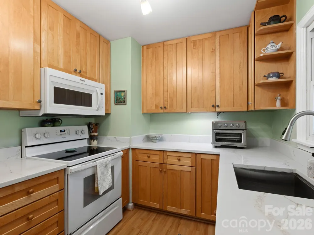 28 Arthur Road Asheville, NC 28806
