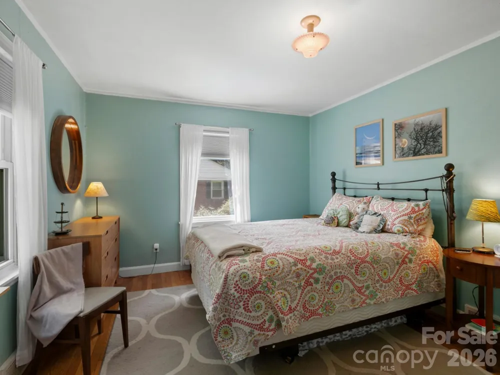 28 Arthur Road Asheville, NC 28806