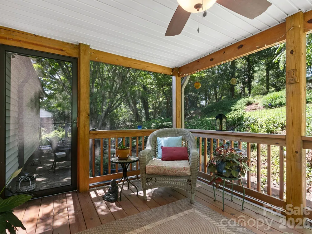 28 Arthur Road Asheville, NC 28806